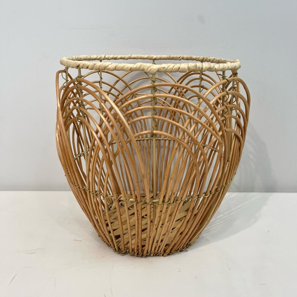 Rattan Wicker Planter Round Arches